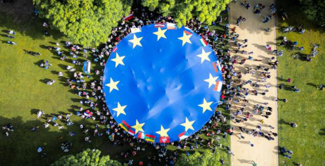 UE bate recorde anual e concede quase 1,2 milhão de cidadanias a imigrantes