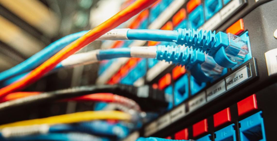 Oito em cada 10 municípios brasileiros melhoraram conectividade digital em 2025