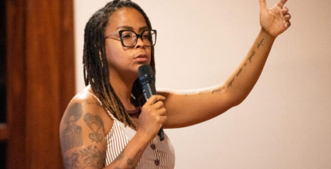 Educadora Bárbara Carine debate conceito de parditude e seu lugar no movimento negro