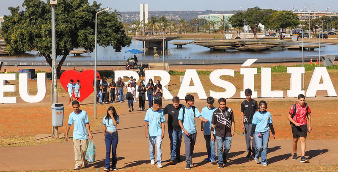 Projeto Turismo Mais Brasília já apresentou roteiros culturais e históricos no DF a mais de 13 mil estudantes da rede pública