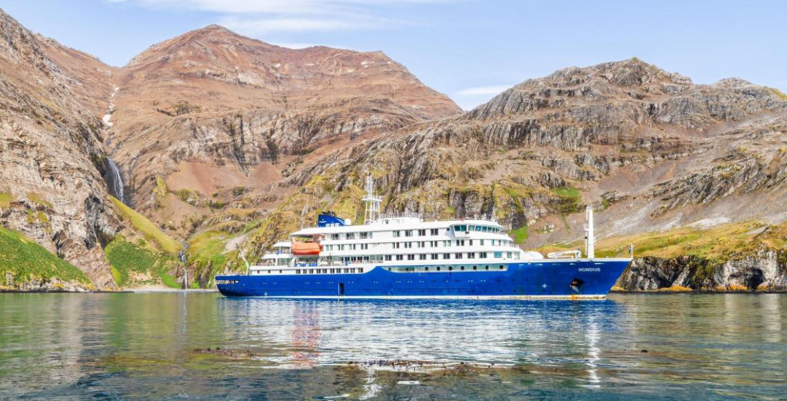 Operadora de turismo Oceanwide Expeditions confirma situação médica grave em cruzeiro