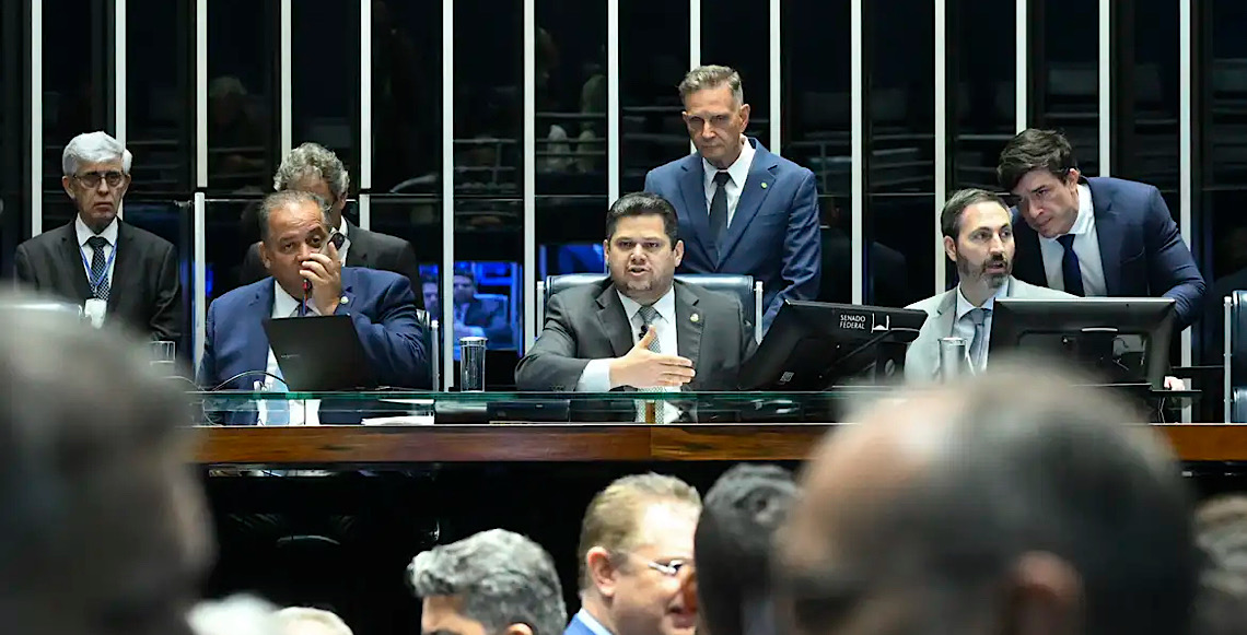 Dosimetria: Senador David Alcolumbre promulga lei que beneficia condenados pelo 8/1