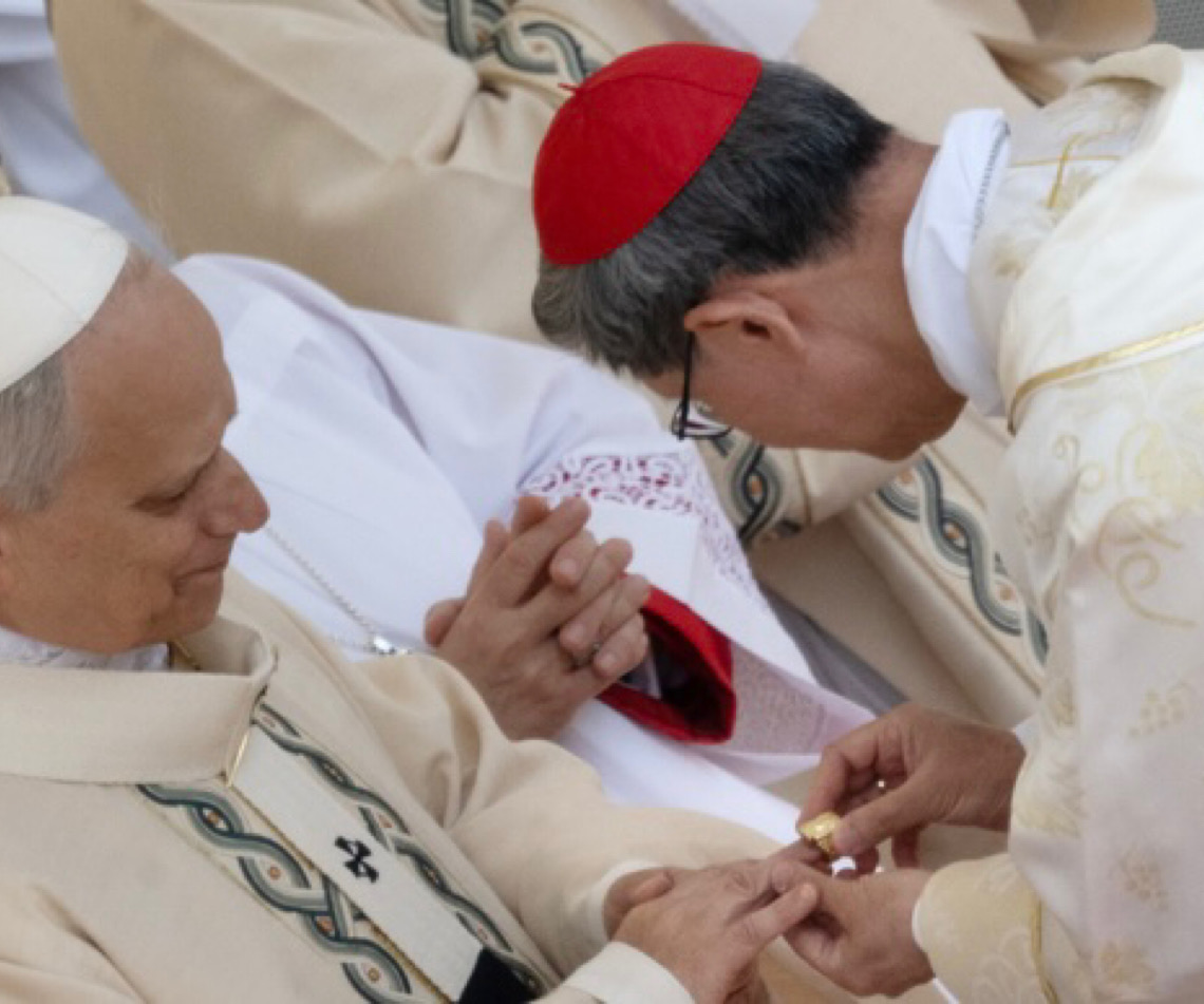 Vaticano publica documento sobre inclusão de LGBTQIA+ e com críticas à 'cura gay'