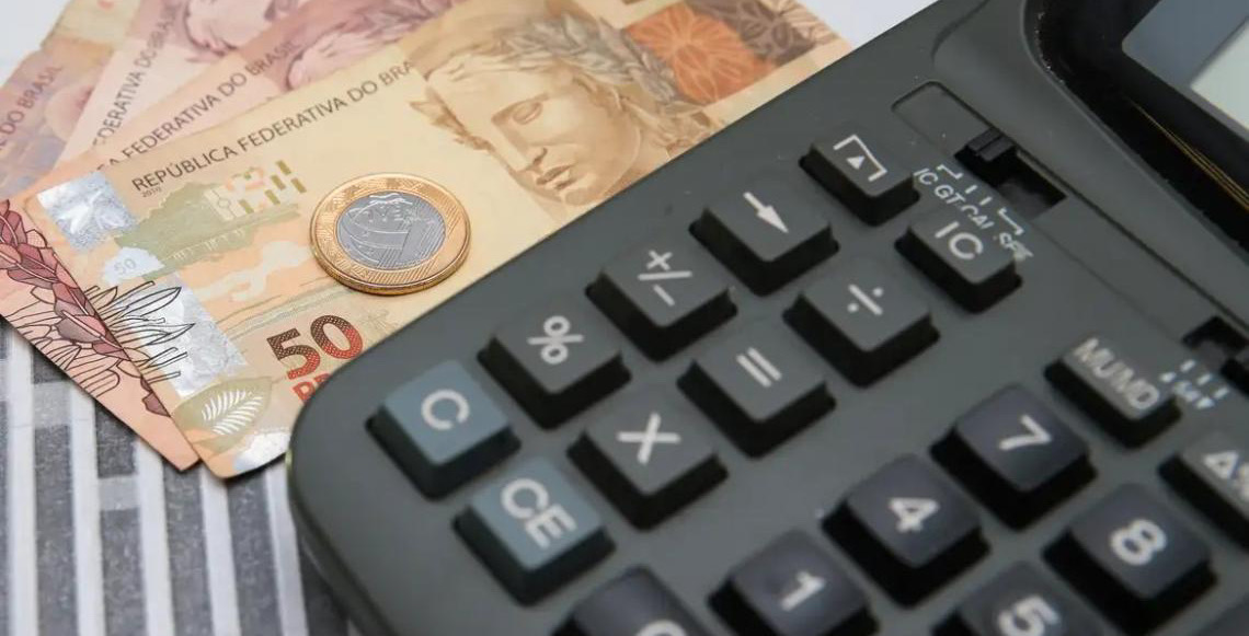 Rendimento dos mais ricos no Brasil é 13,8 vezes maior que o dos mais pobres, mostra IBGE