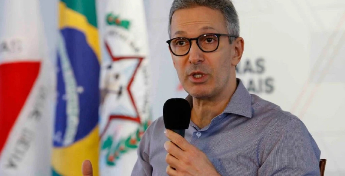 'É imperdoável, um tapa na cara', diz Zema sobre ligação entre Flávio Bolsonaro e Vorcaro