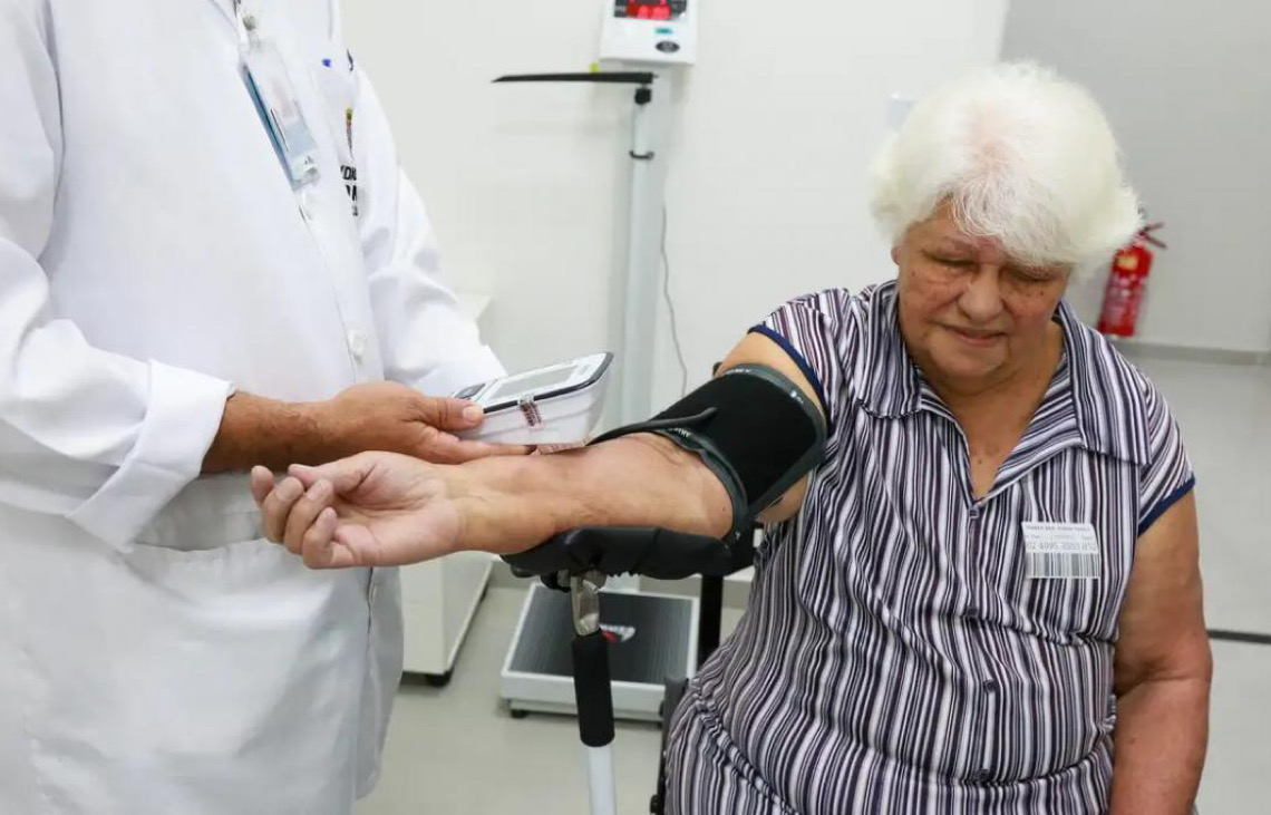 Chamada geração prateada: Pessoas 50+ vão representar metade do consumo com saúde em 2044
