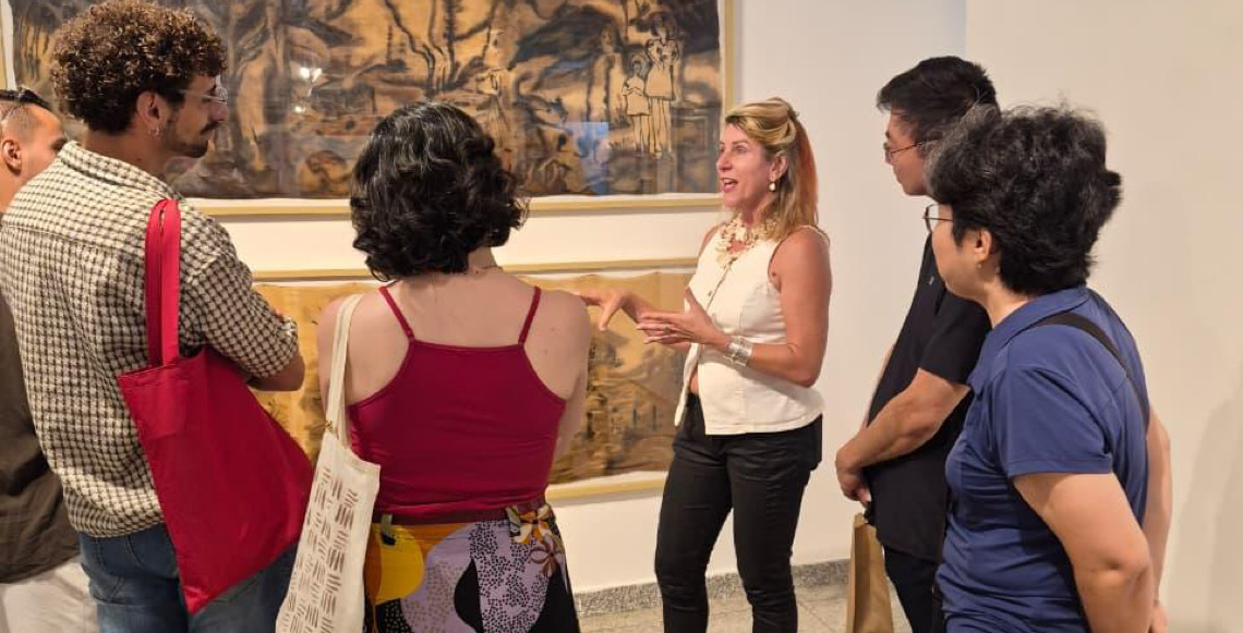 Museu de Arte de Brasília recebe exposição de pinturas, desenhos e esculturas com foco no feminino e utilização de material orgânico do Cerrado