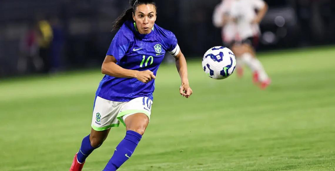 Marta volta à seleção feminina para 2 amistosos contra EUA no Brasil