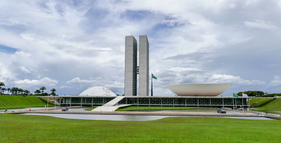8 anos depois da onda antipolítica, senadores eleitos em 2018 enfrentam dificuldades para se reeleger