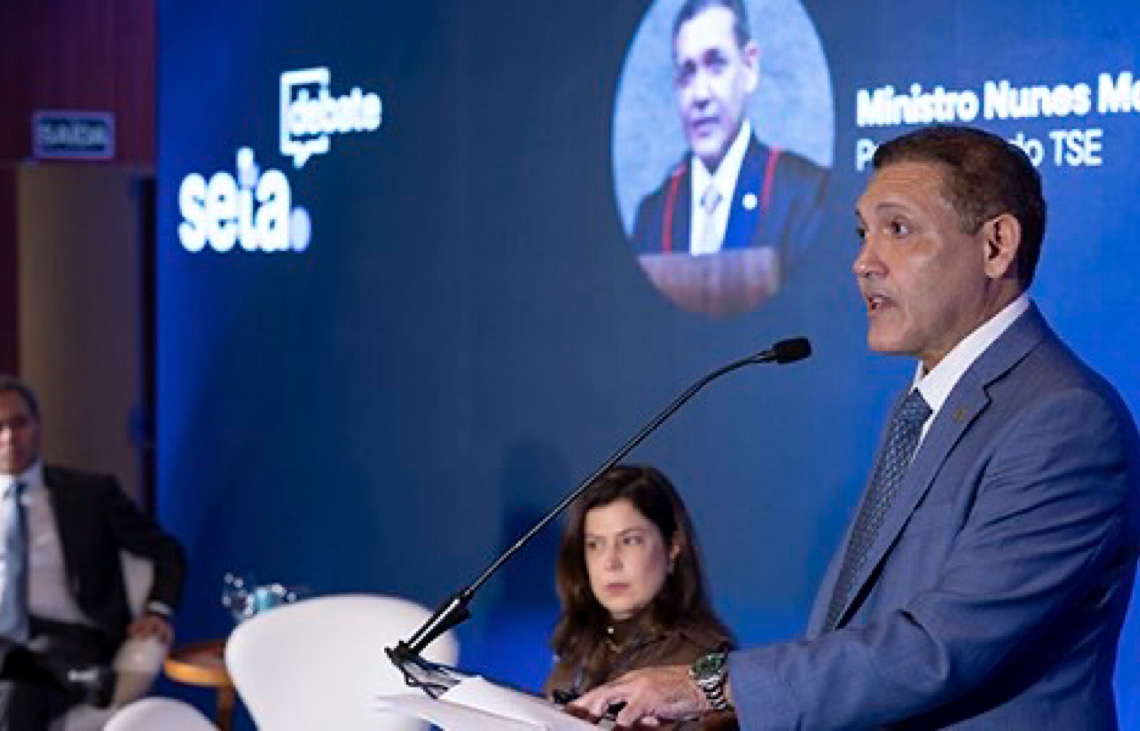 Presidente do Tribunal Superior Eleitoral cria comissão para combater IA ilegal nas eleições