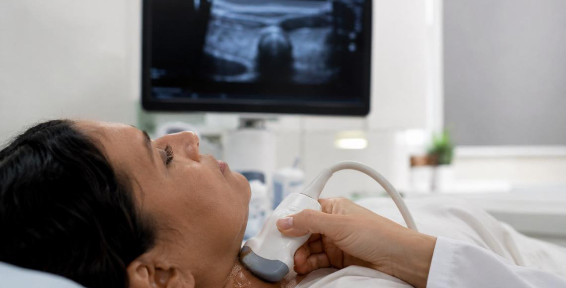 Alterações hormonais são sinal de alerta para doenças na tireoide, alertam especialistas