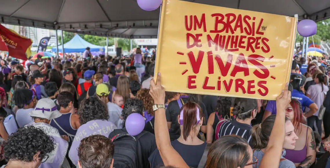 Órfãos de vítimas de feminicídio passam a ter direito a pensão INSS 