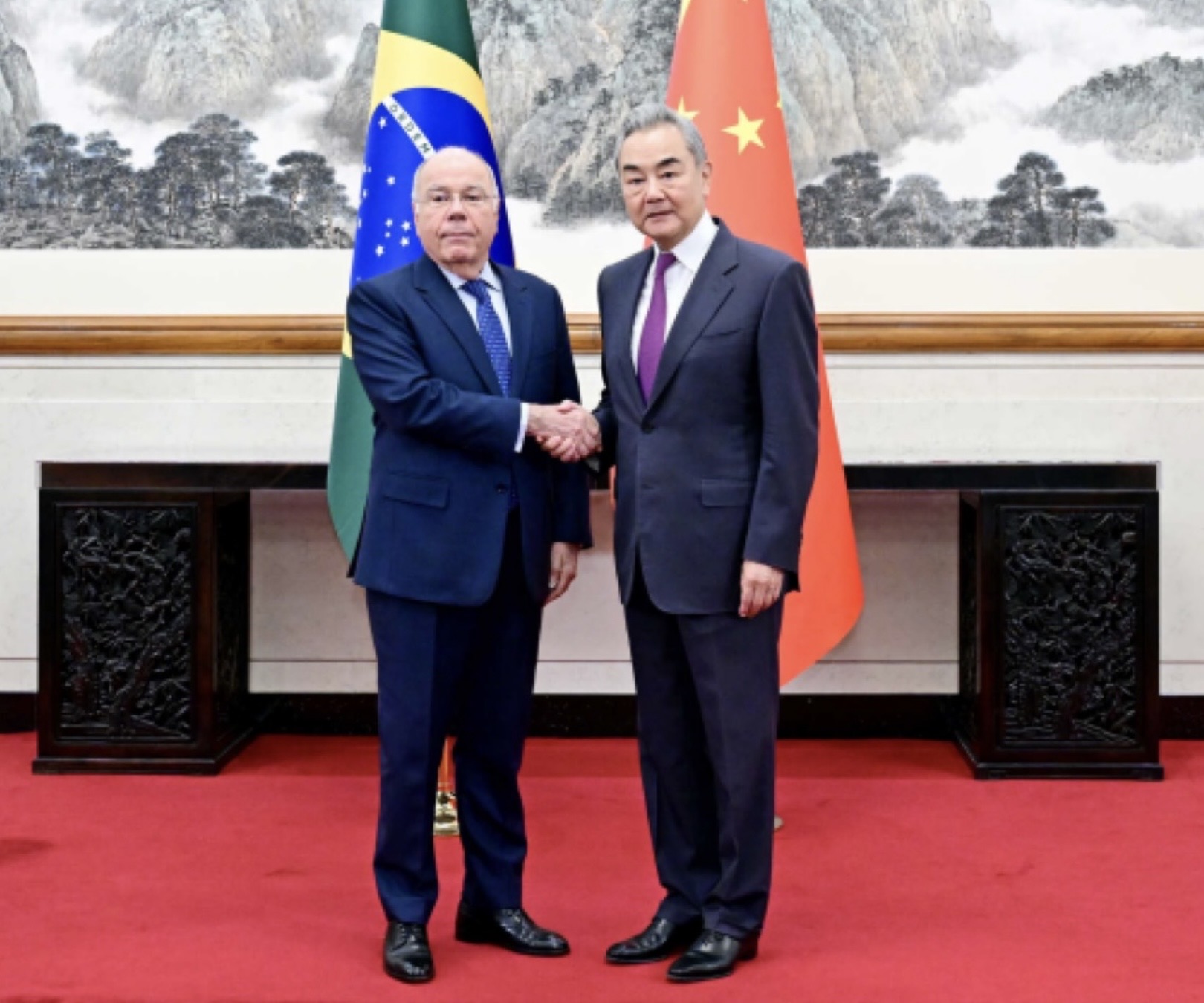 Na China, Vieira vê parceria com país “mais relevante do que nunca”
