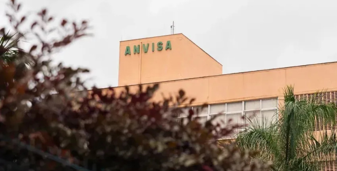 Anvisa suspende lotes de medicamentos para câncer e controle de pressão