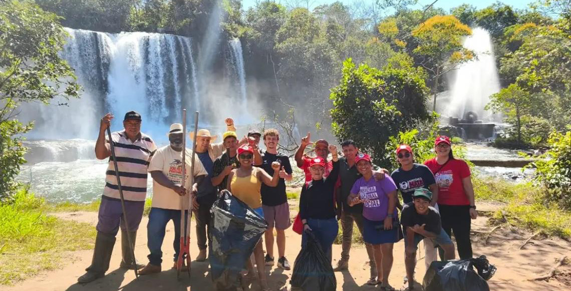Movimento dos Trabalhadores Rurais Sem-terra plantam 5 mil mudas na semana do Meio Ambiente