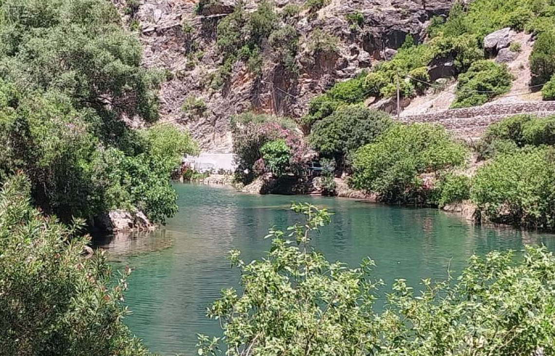 País do deserto, das medinas e dos souks de muitos aromas. Akchour, uma aventura no Marrocos