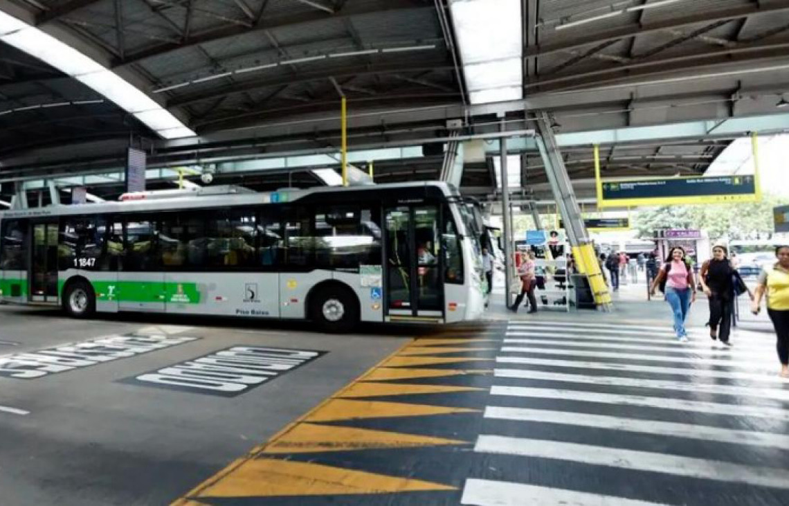 Presidente do Brasil sanciona novo marco legal do transporte público coletivo urbano. Confira o que muda