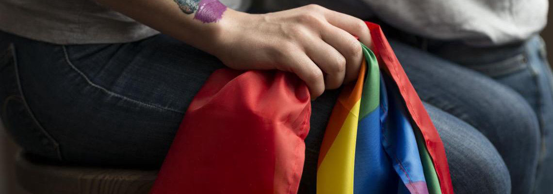 Distrito Federal está no Top 3 no ranking nacional de processos de LGBTQIAPN+fobia, aponta Escavador