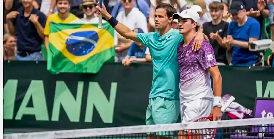 João Fonseca fica com o vice na chave de duplas do ATP 500 de Halle 