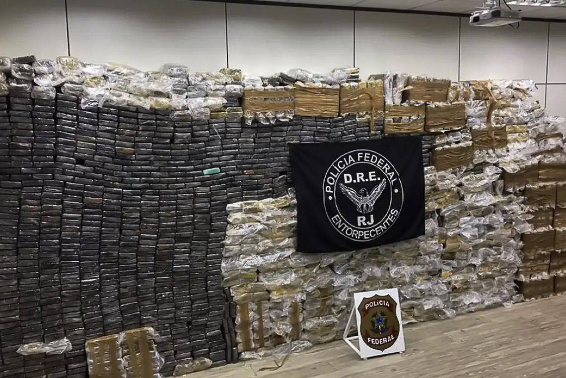Operação revela esquema internacional e pode resultar na maior apreensão de cocaína do Brasil