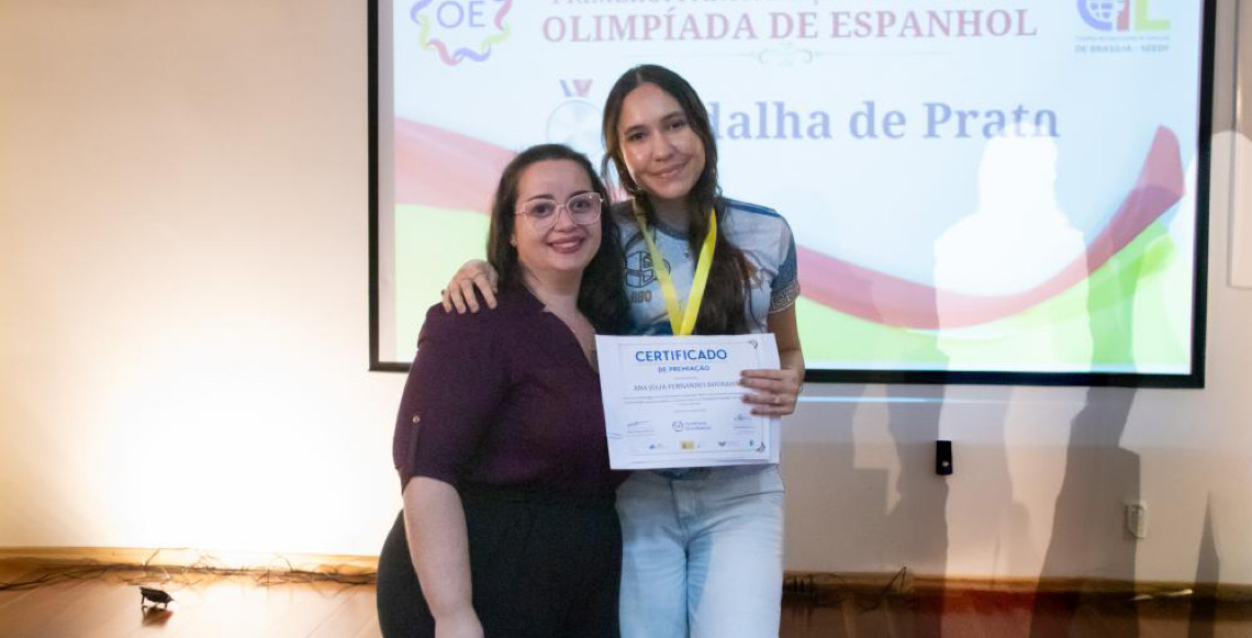 Centro Interescolar de Línguas 01 de Brasília celebra 32 premiações na Olimpíada de Espanhol 