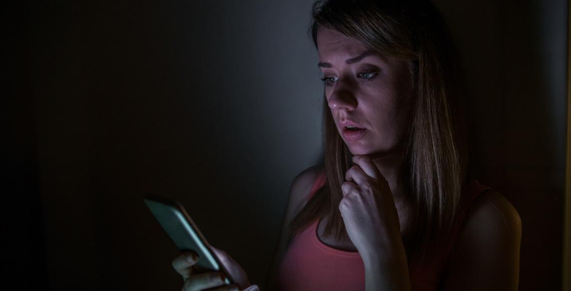 Denúncias de violência digital contra mulheres crescem 188% em um ano