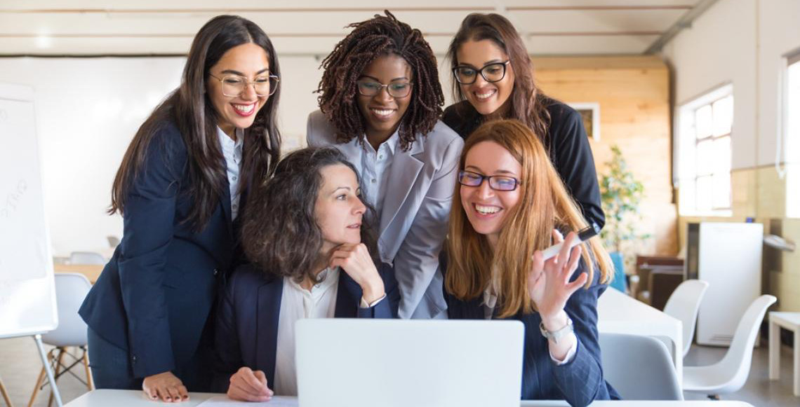 Relatório aponta 62,2 milhões de empregos formais e maior presença de mulheres e jovens