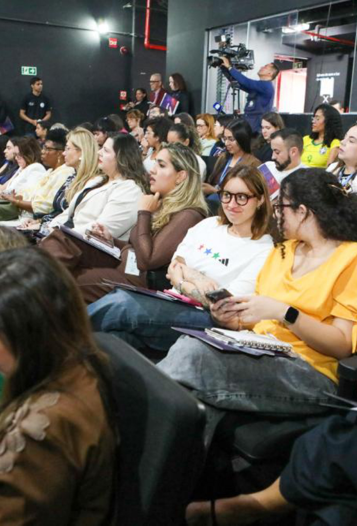 Guia fortalece comunicação na prevenção da violência contra a mulher no DF