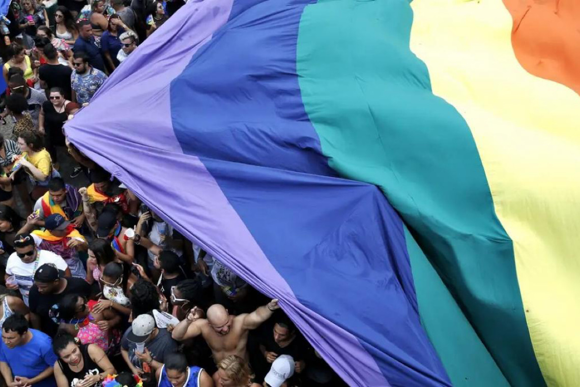Processos por preconceito contra população LGBTQIAPN+ no Brasil triplicam