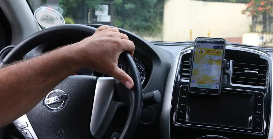 Conselho Monetário Nacional veta taxa de cadastro em crédito para motoristas de app