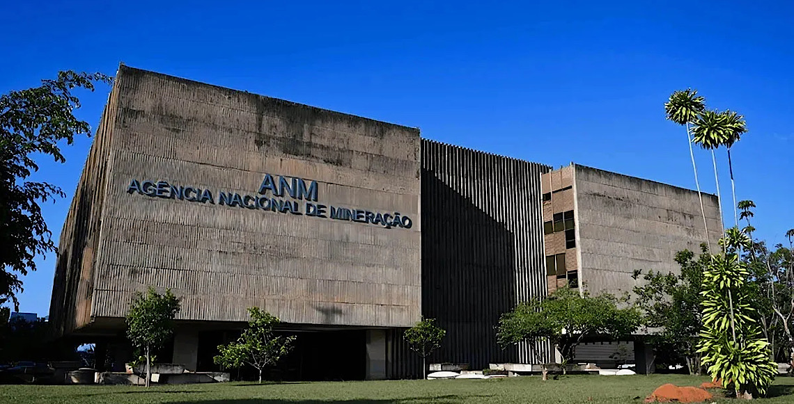 Agência de mineração contrariou parecer interno e reativou alvarás abandonados por mineradora