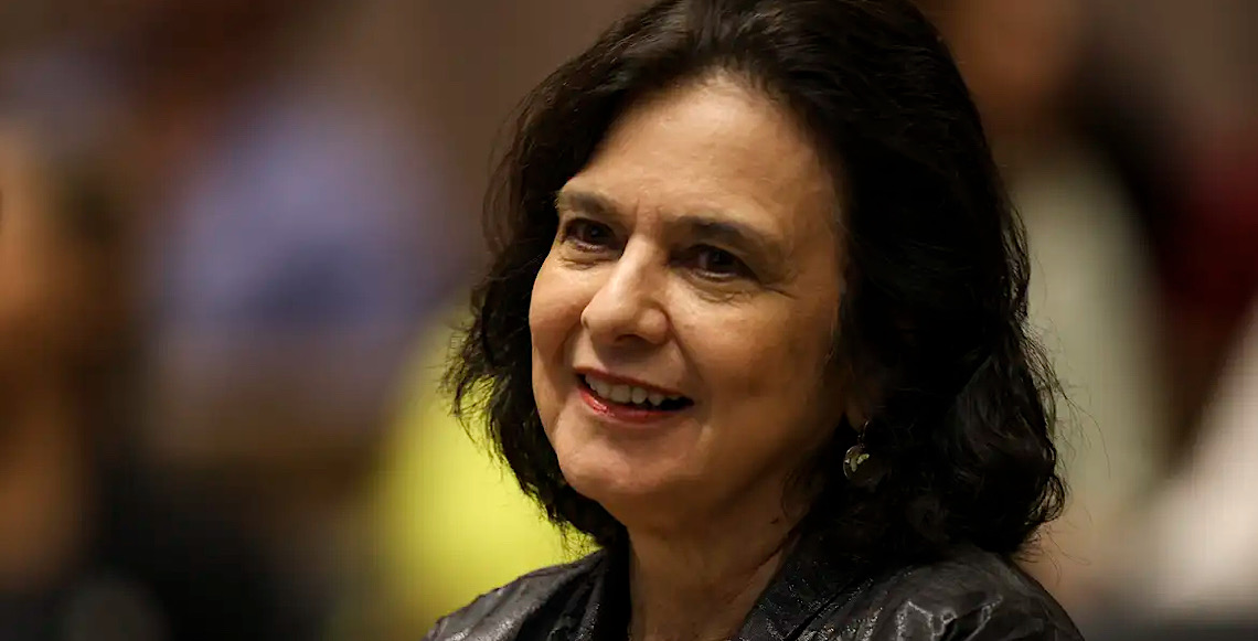 Ex-ministra da Saúde, Nísia Trindade lança livro sobre bastidores da Covid-19