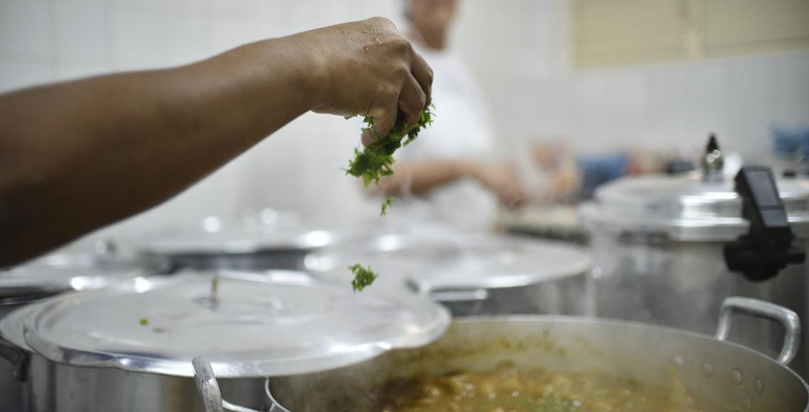 Alimentação escolar da rede pública do DF passa a oferecer tilápia de produtores locais