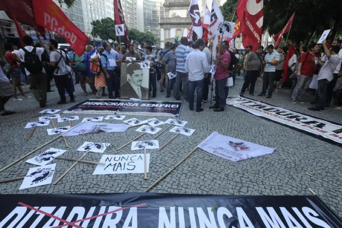 Estado brasileiro pede desculpas por desaparecimento de aluno da UnB na ditadura