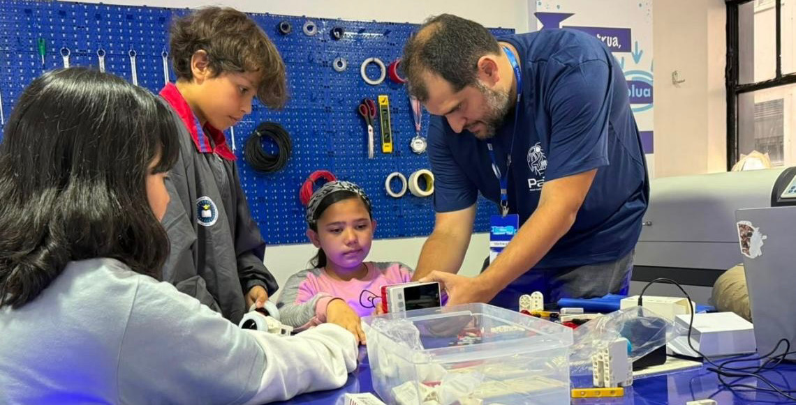 Alunos de escola do Lago Norte, no DF, iniciam formação em robótica e inovação tecnológica