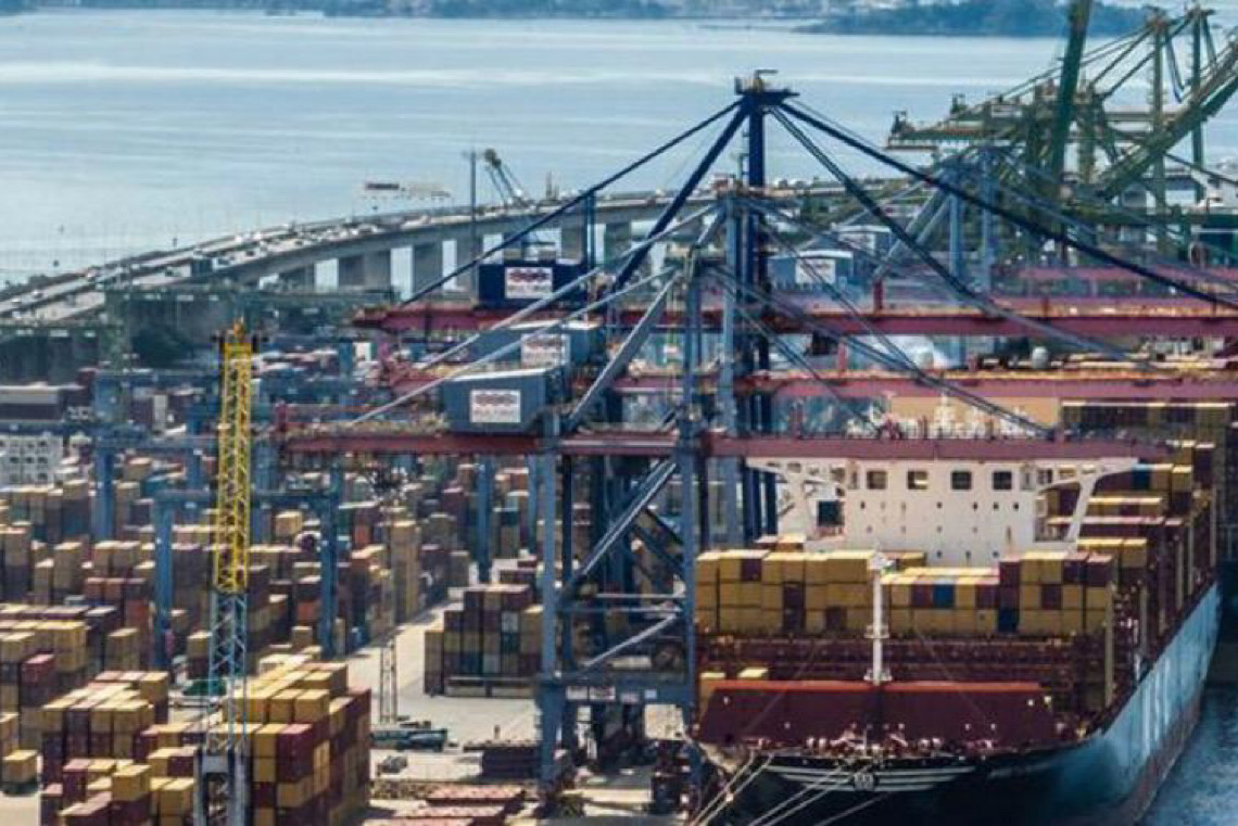 Superávit comercial do Brasil aumenta 66,6% em junho alcançando US$ 9,8 bilhões