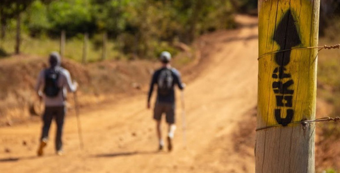 Das praias as montanhas: Conheça as trilhas de longo curso mais famosas do Brasil