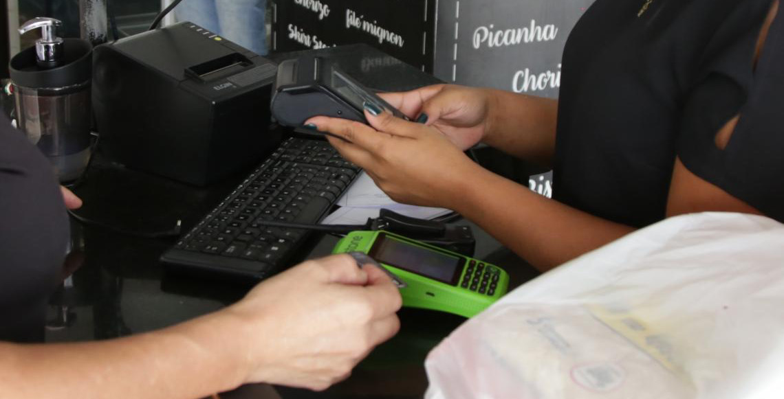 Semana começa com mais de mil vagas de emprego nas agências do trabalhador no DF