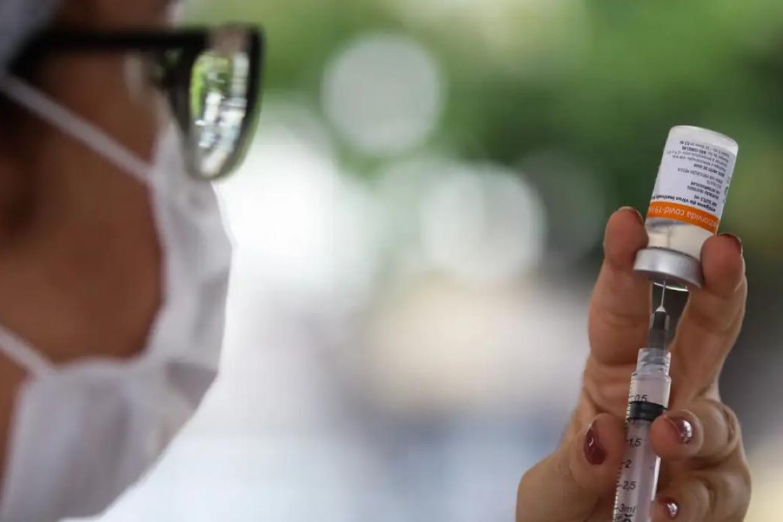 Vacinas contra Covid-19 serão atualizadas contra novas variantes da doença no Brasil