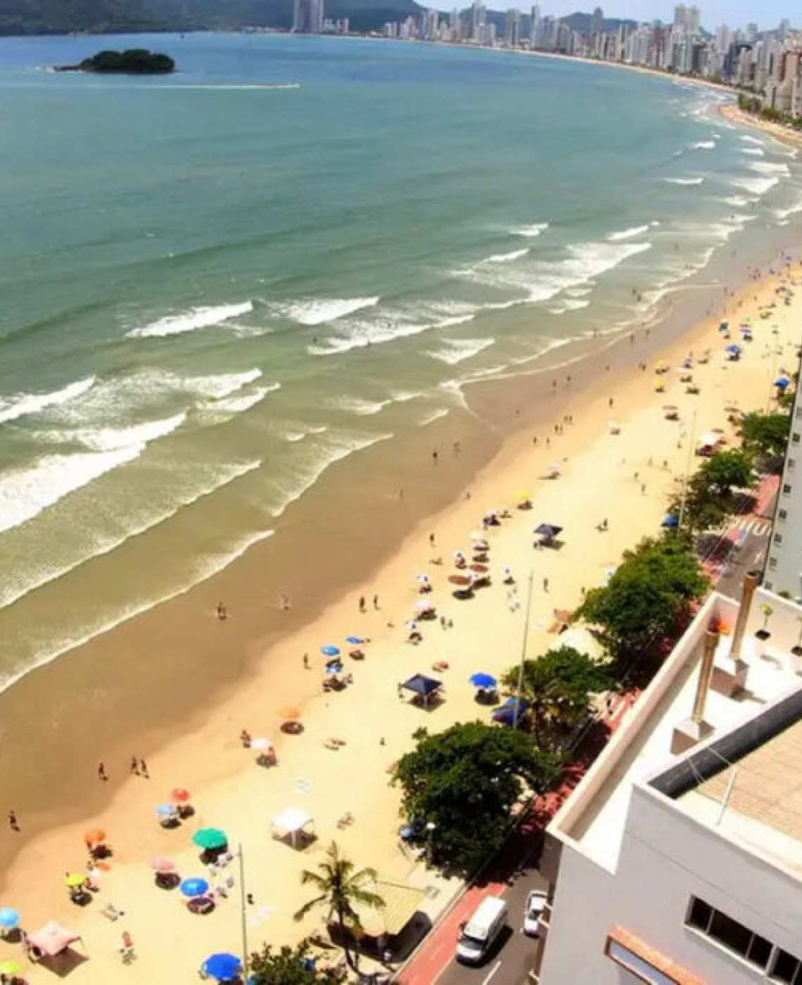 Cresce compra de imóveis por estrangeiros em Balneário Camboriú, em Santa Cantarina