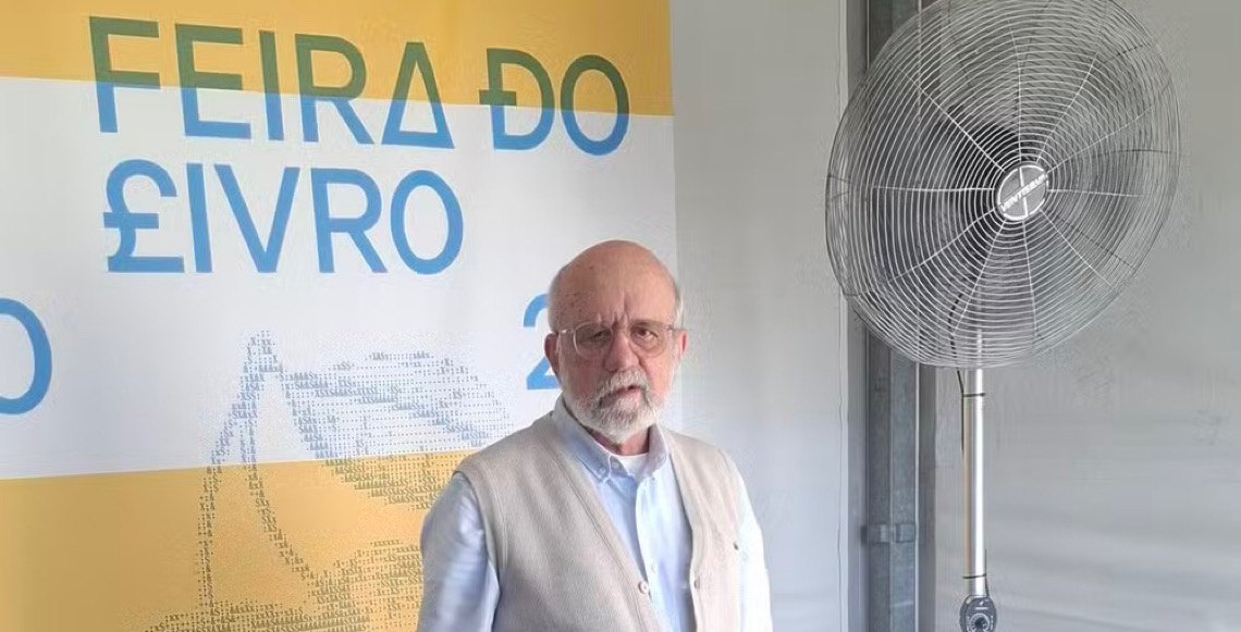 Professor estreia na literatura aos 82 anos com livro sobre suicídio da filha
