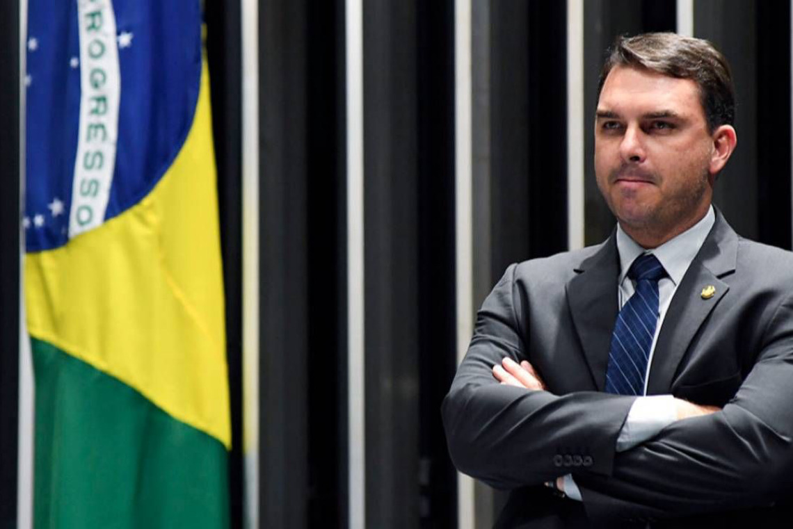 Campanha de Flávio usará veto a visita para reforçar papel de porta-voz de Bolsonaro e isolar Michelle