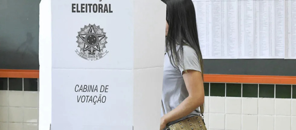 Por que o voto feminino voltou a ser questionado pela extrema direita