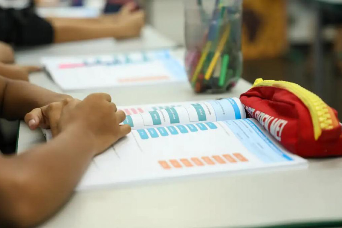 Educação política passa a integrar currículo escolar brasileiro e incluem a educação política e direitos da cidadania