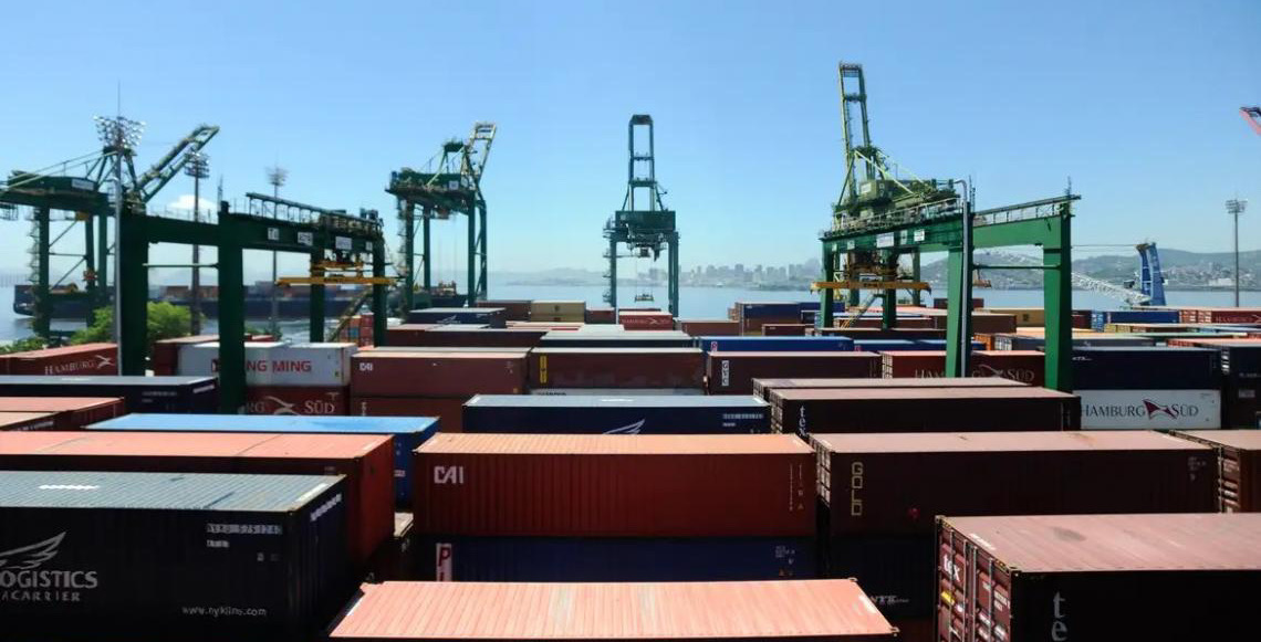 Tarifaço deve ter efeito limitado na balança comercial brasileira