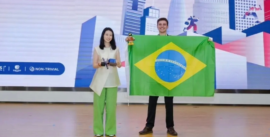 Brasileiro de 16 anos conquista recorde de pontuação na Olimpíada Internacional de Economia