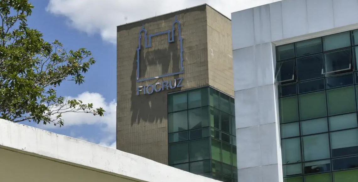 Fiocruz e e a farmacêutica privada MSD assinam acordo sobre novo antirretroviral