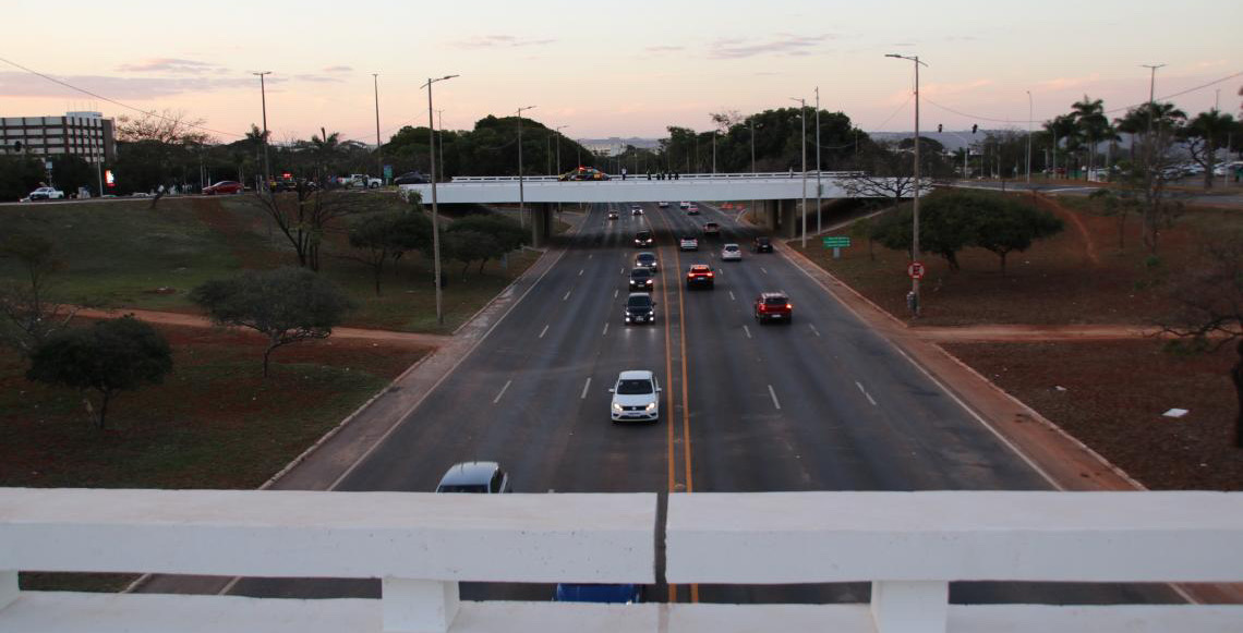 Viadutos 10 e 11 do Eixo Rodoviário Norte são liberados totalmente para o trânsito