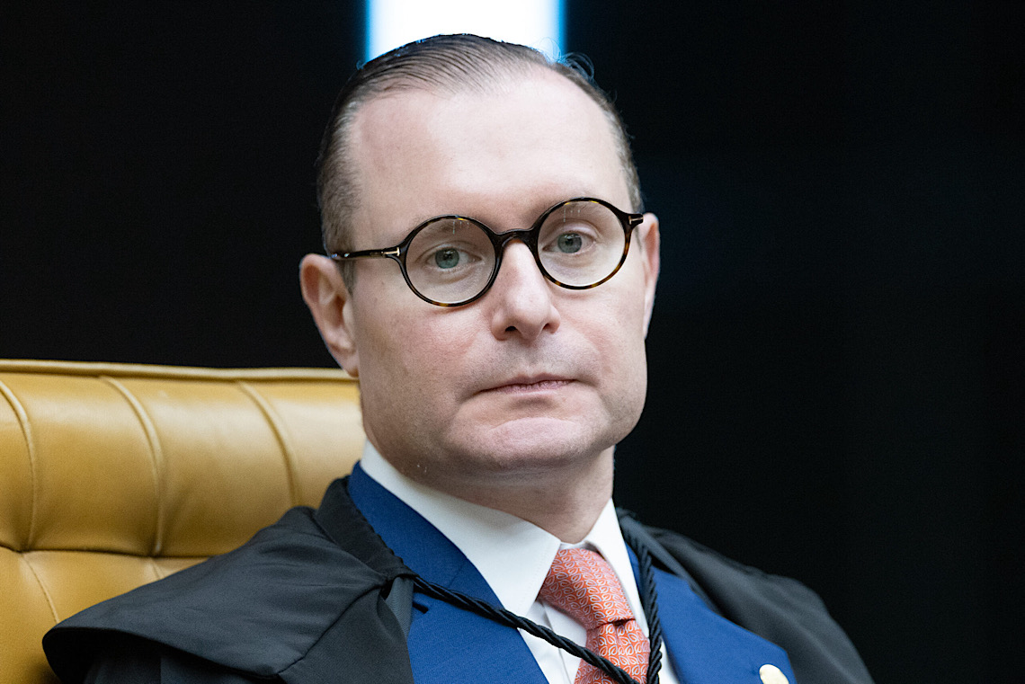 Cristiano Zanin arquiva inquérito contra ministro do STJ em caso de venda de decisões