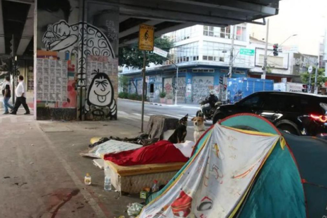 Disque Direitos Humanos – Disque 100 faz capacitação sobre atendimento à população em situação de rua